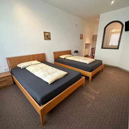 Haus Medaillon Konukevi